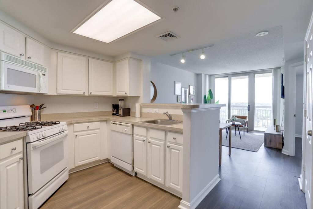 Exclusive Apt In Ballston With Gym Arlington Esterno foto