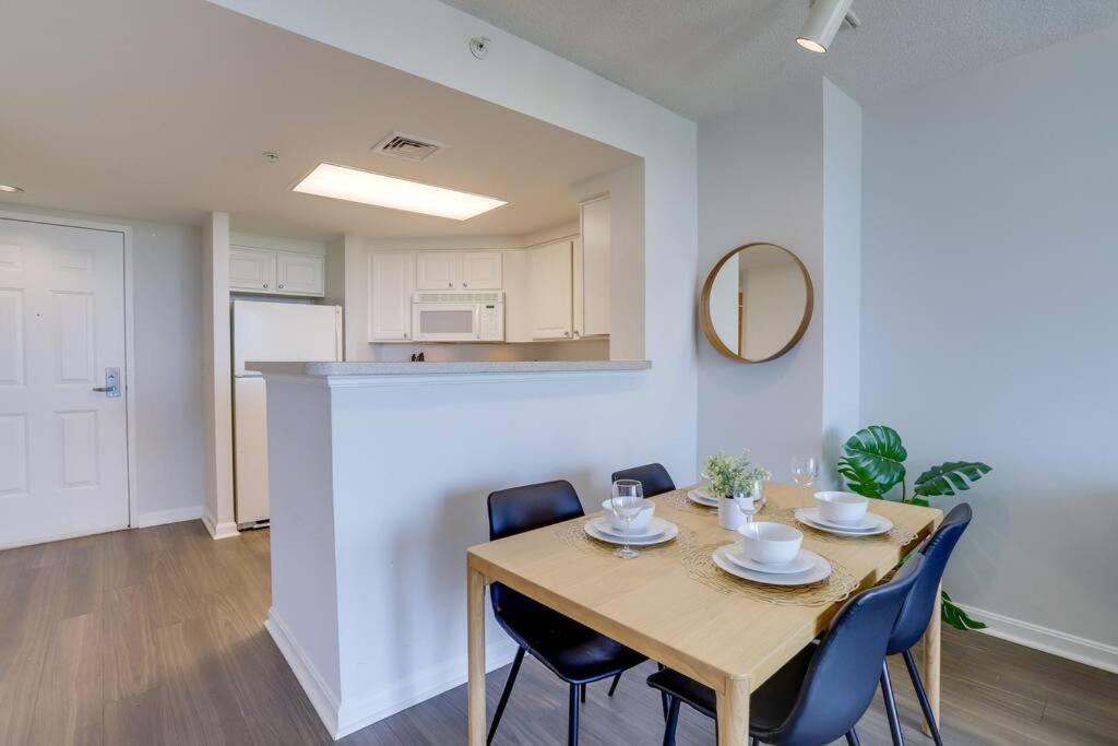 Exclusive Apt In Ballston With Gym Arlington Esterno foto