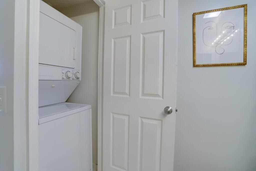 Exclusive Apt In Ballston With Gym Arlington Esterno foto